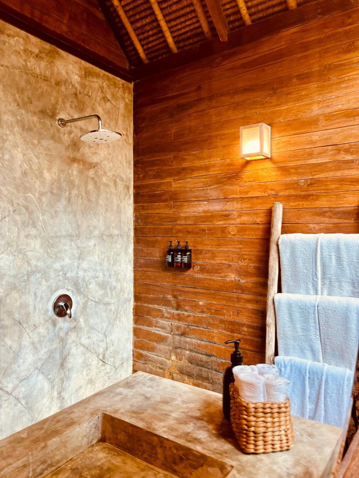 Green Escape Eco Resort 울루와뚜 외부 사진